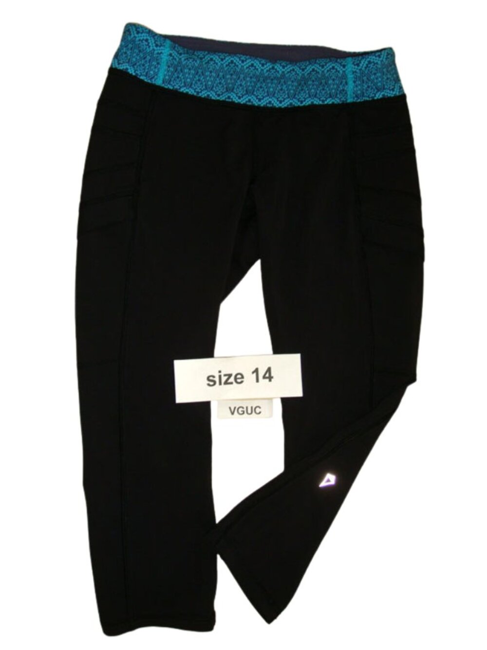 Ivivva Girl by Lululemon 🍋Race To The Finish Line Crop Black pockets size 14